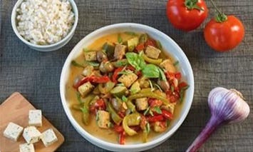 Recette végétarienne de tofou à la basquaise